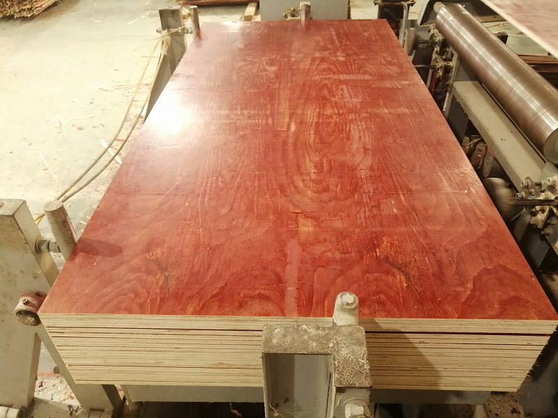 在廣西建筑模板廠家購買模板有那些優(yōu)勢(shì)?